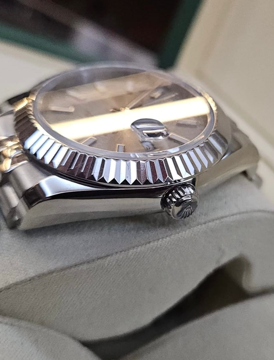 Premium Silver Çelik Erkek Kol Saati | Jubilee Kordon | Tarih Göstergeli | Klasik Tasarım